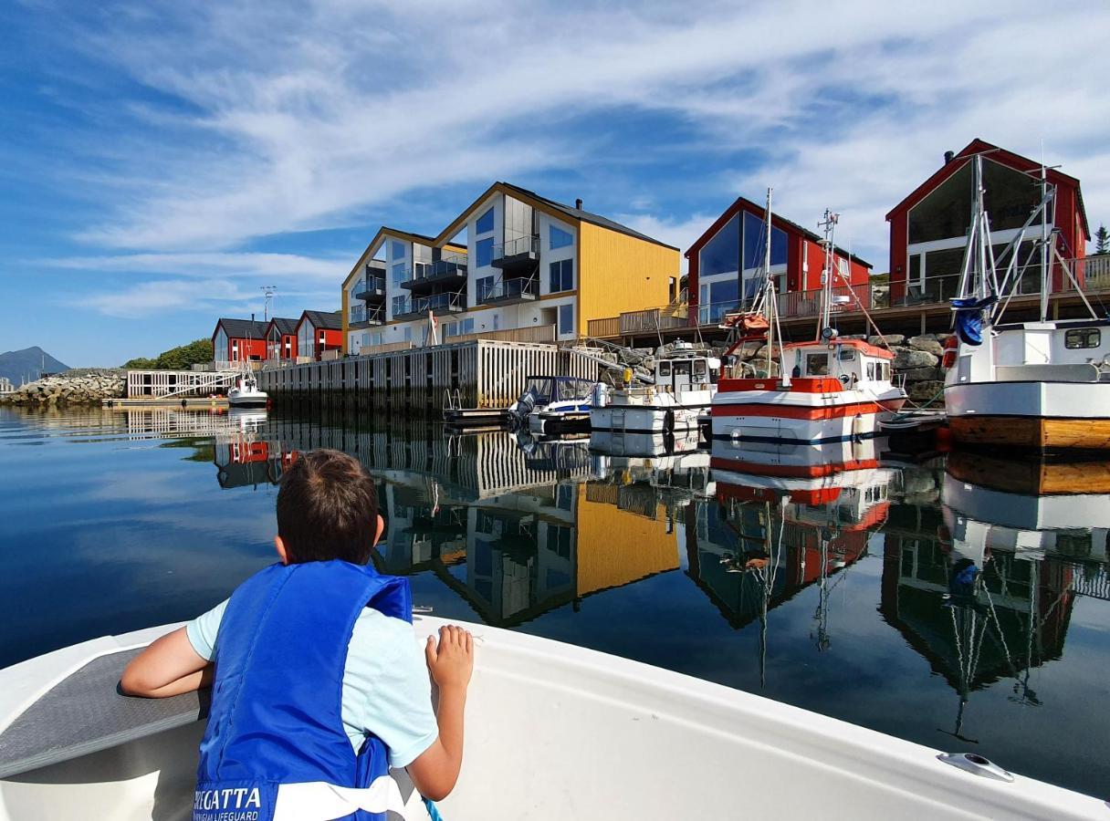 Lofoten Seaside Ballstad Bagian luar foto