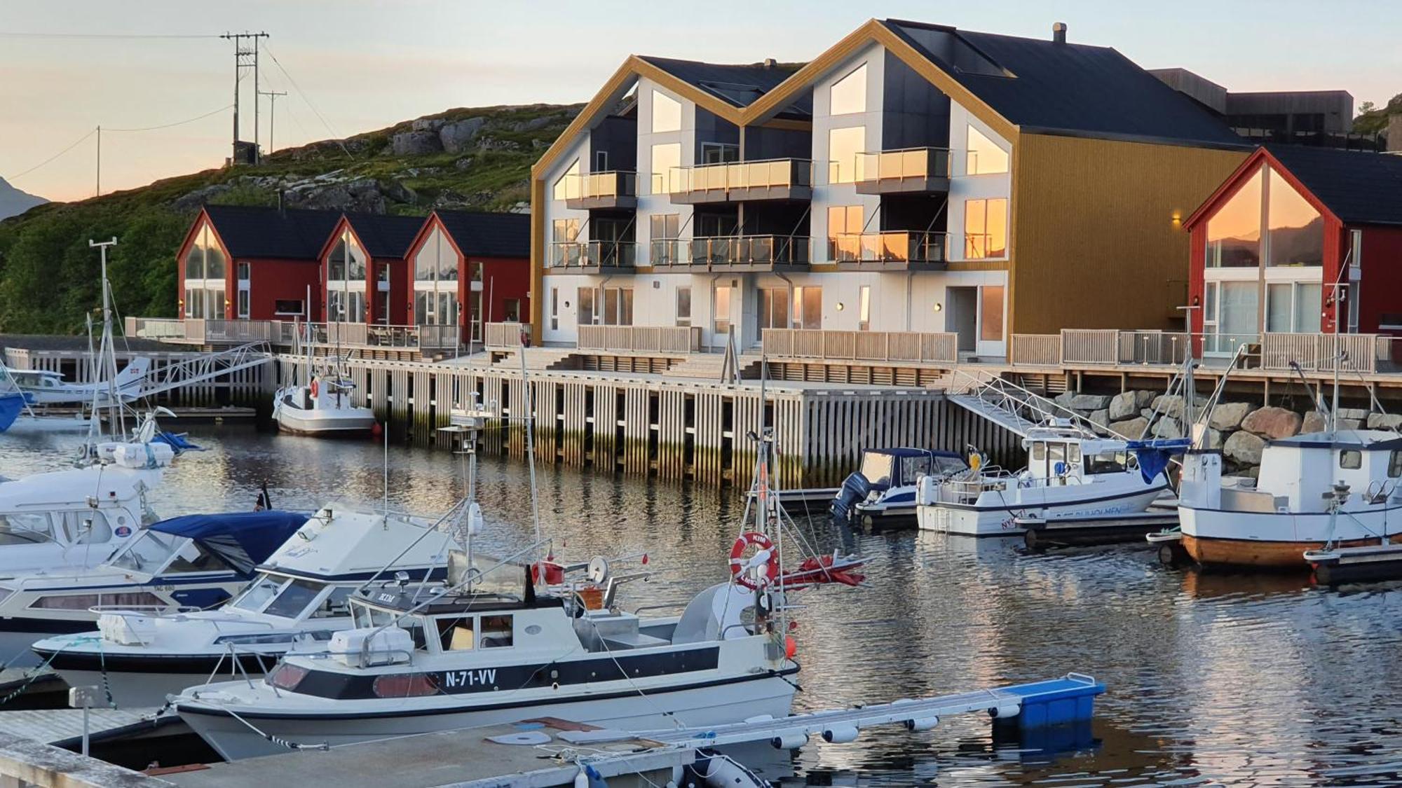Lofoten Seaside Ballstad Bagian luar foto
